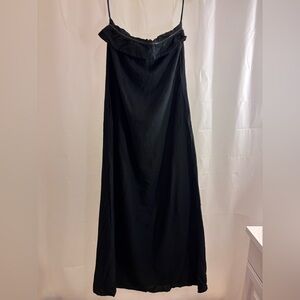 Elegant Black Strapless Gown